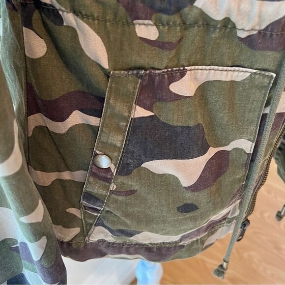 Old Navy Womens Camouflage Utility Jacket drawstring waist XS green - Picture 5 of 11
